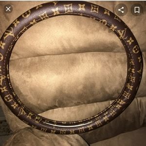 LOOKING FOR designer steering wheel cover